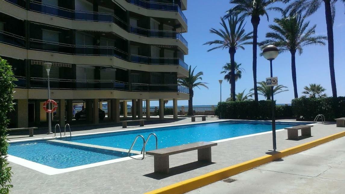 Apartamentos Marina Sol De Espana กัมบริลส์ ภายนอก รูปภาพ