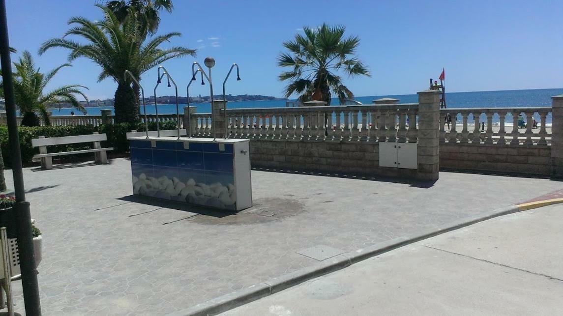 Apartamentos Marina Sol De Espana กัมบริลส์ ภายนอก รูปภาพ